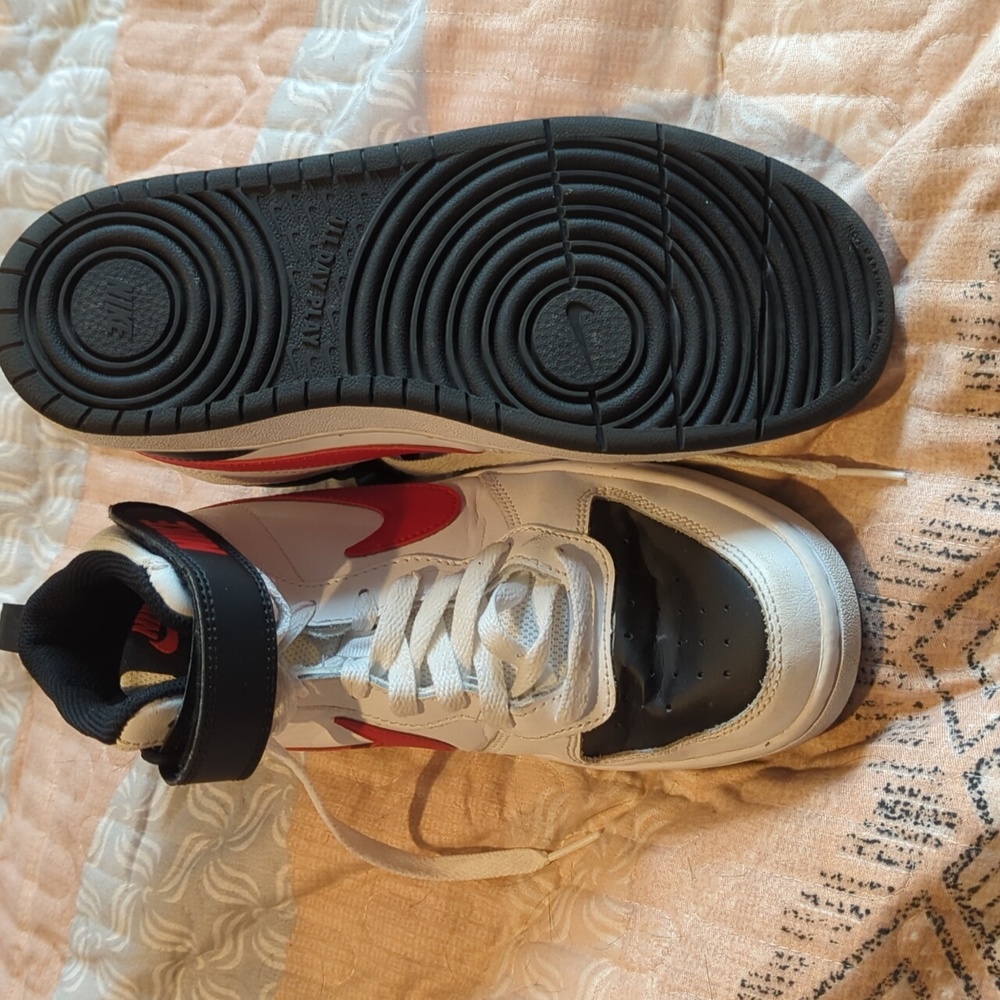 Nike shoes size 6.5 youth
